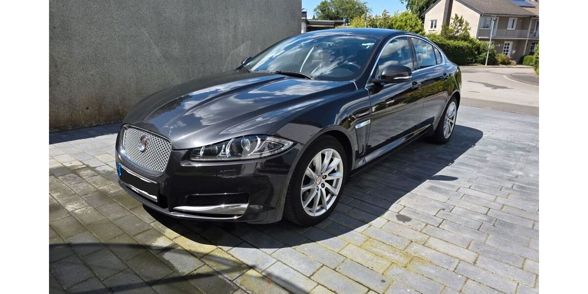Jaguar XF 264.000 km 10.150 &euro; Bergisch Gladbach 51469