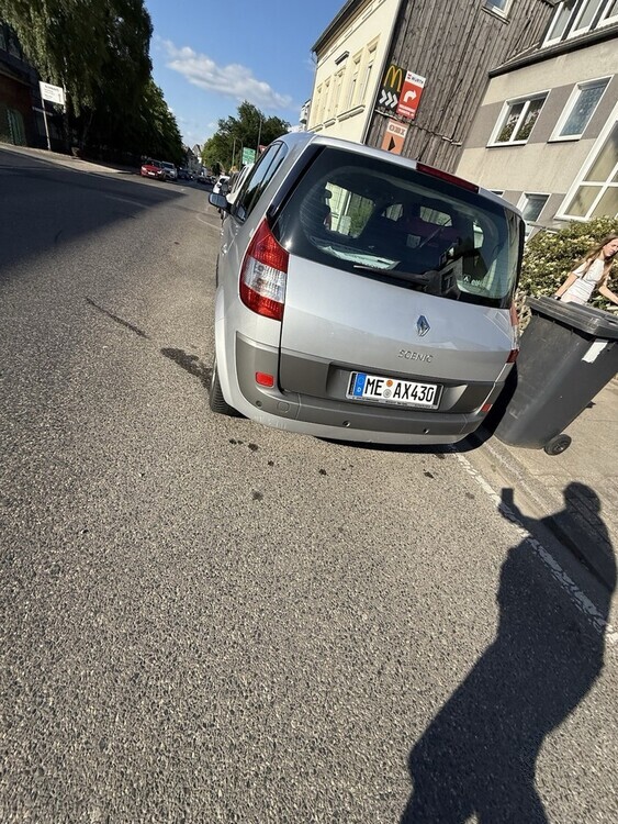 Renault Scenic 115.000 km 3.999 € Heiligenhaus 42579