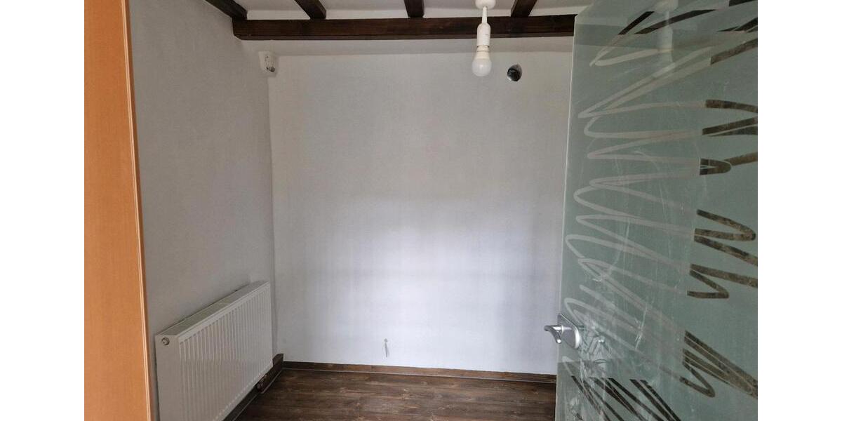 Erdgeschoss Wohnung mit Terrasse, Garten und Garage 4 zimmer