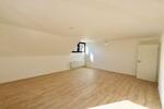 Dachgeschoßwohnung Overath - 3 Zimmer, 90 m&sup2;, 855&euro; | Angebot:25506990