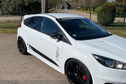 Ford Focus 100.000 km 12.999 &euro; Dormagen 41539