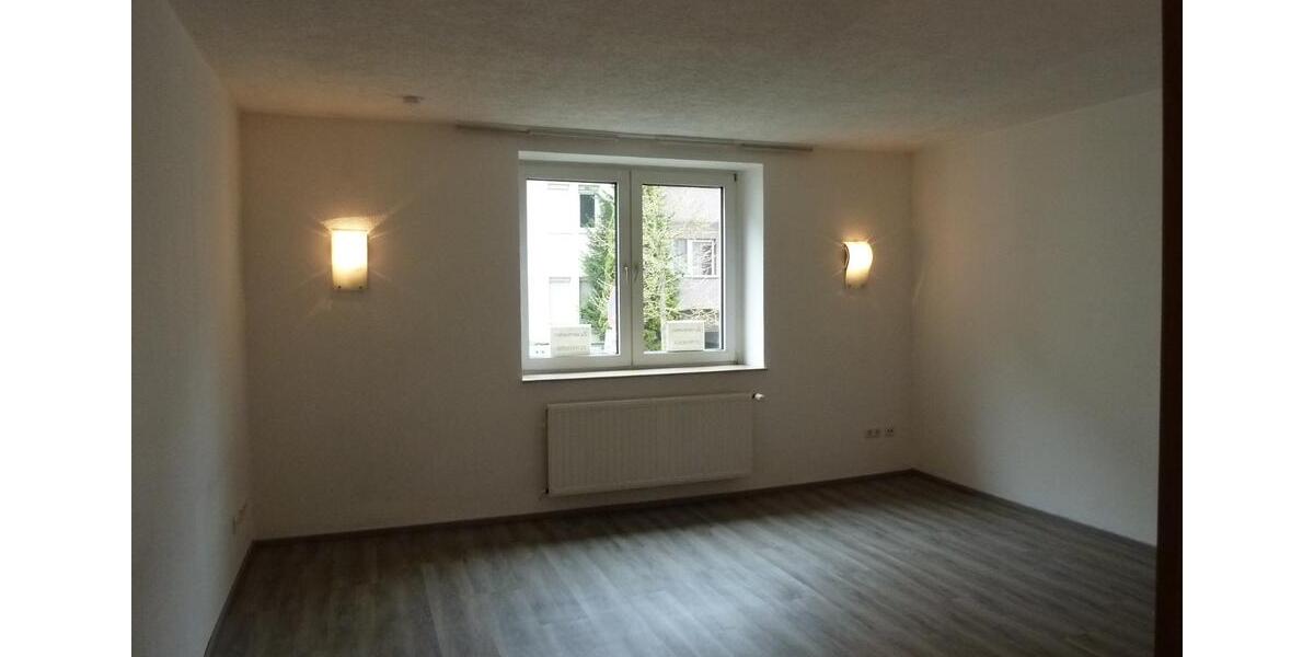 Erdgeschoßwohnung Hagen Hagen-Mitte - 3 Zimmer, 85 m&sup2;, 650&euro; | Angebot:25749467