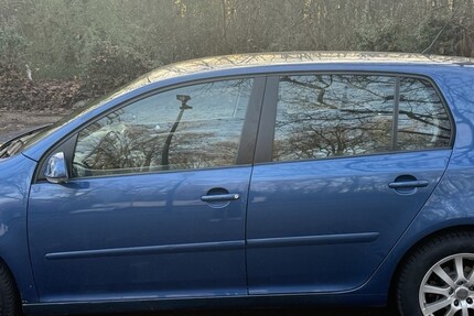 VW Golf 248.000 km 4.000 &euro; Düsseldorf 40213