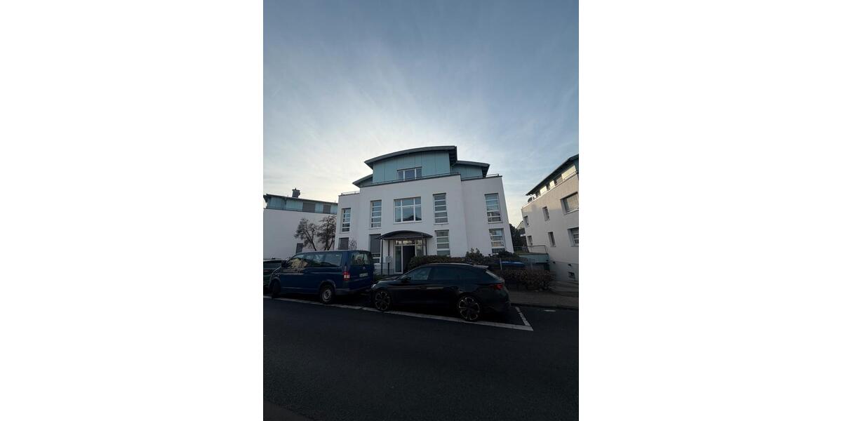 Penthouse- Wohnung in ruhiger Lage in Bergisch Gladbach 2 zimmer