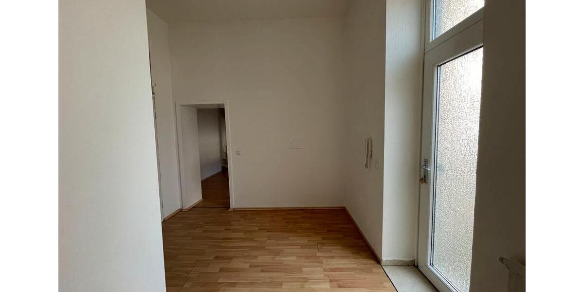 Mit eigenem Eingang! Bezugsfreies Apartment im Hinterhof zu vermieten 1 zimmer