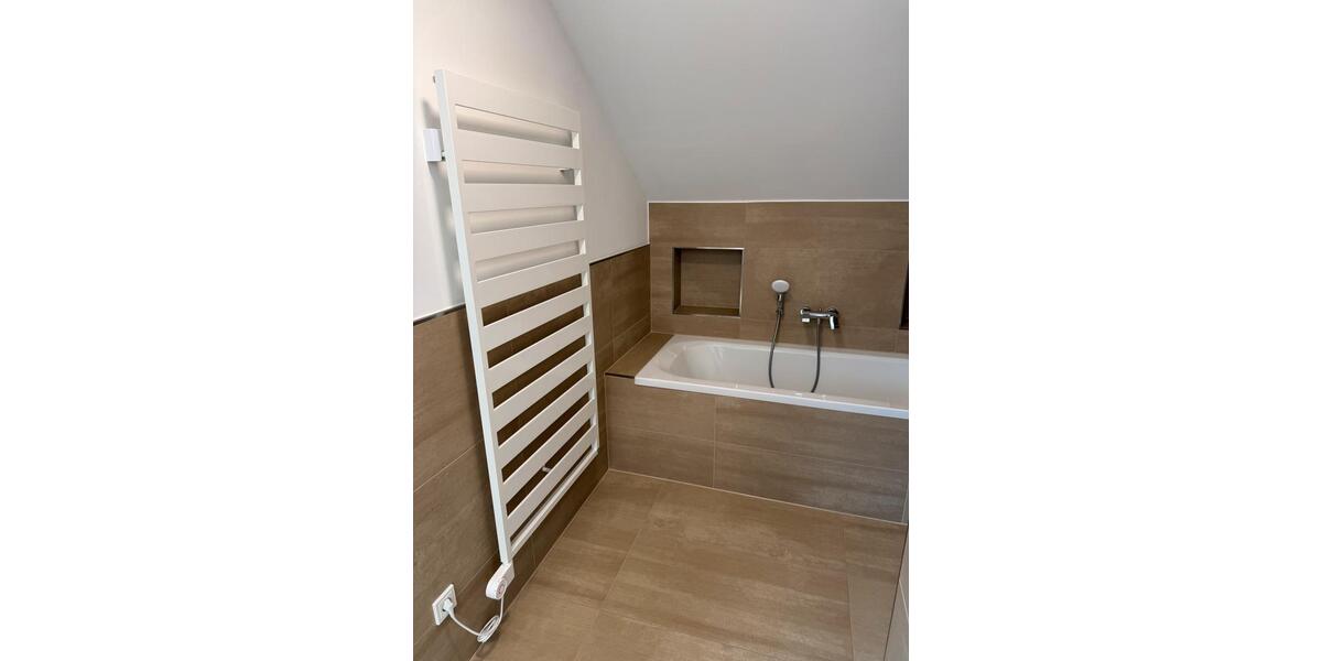 Einfamilienhaus Lindlar - 5 Zimmer, 146 m&sup2;, 1.800&euro; | Angebot:25302188