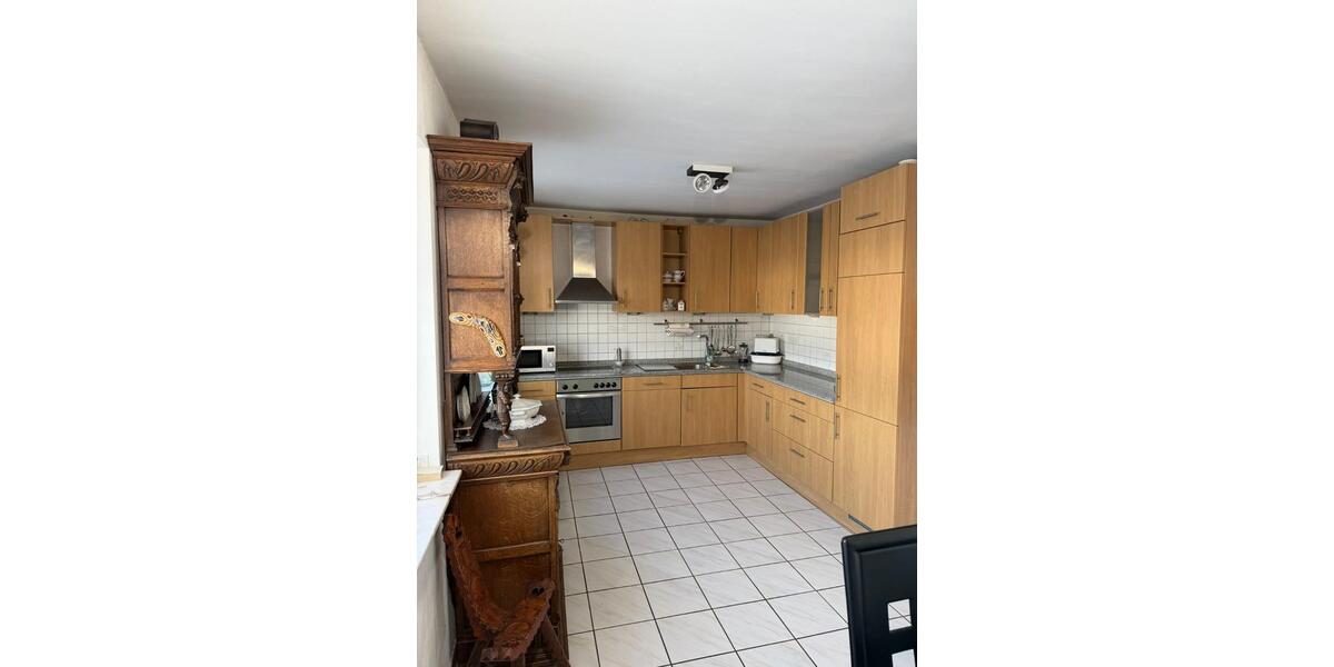 Gepflegte Doppelhaushälfte mit Garten, Fußbodenheizung & Garage 5 zimmer