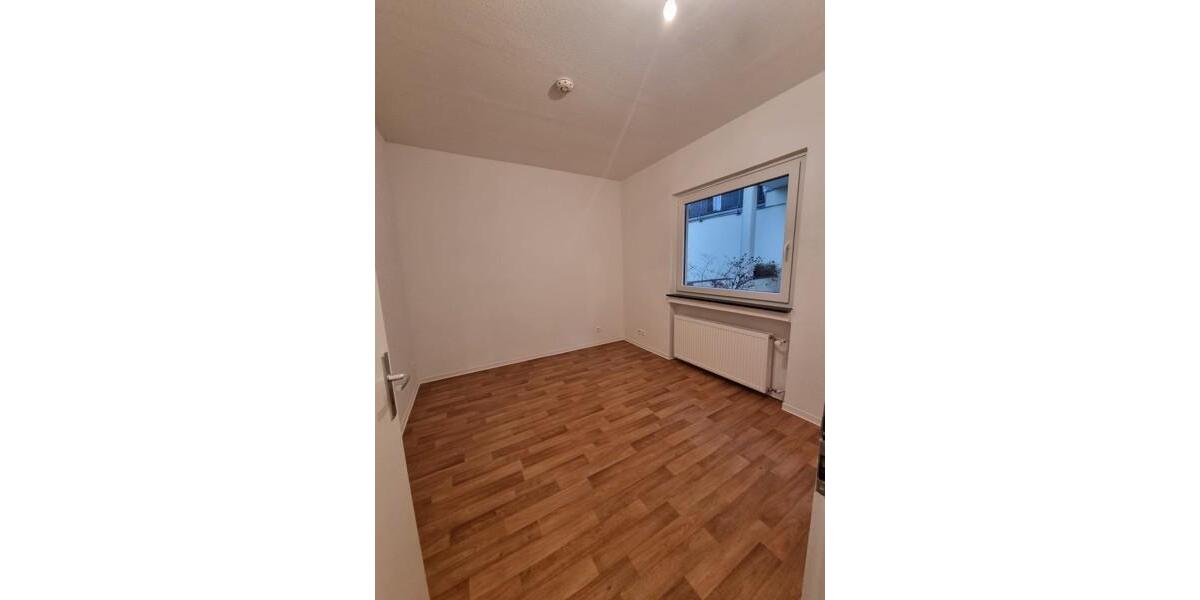 Erdgeschoßwohnung Düsseldorf Pempelfort - 1.5 Zimmer, 37 m&sup2;, 452&euro; | Angebot:26377370