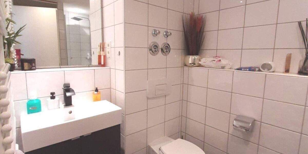 Schicke 3 Zimmer-Wohnung in BestlageNähe Rheinturm 3 zimmer