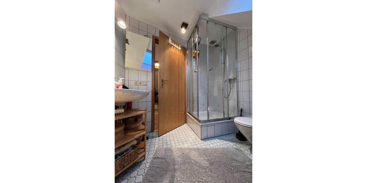 Dachgeschoßwohnung Remscheid Remscheid-Süd - 2 Zimmer, 62 m&sup2;, 558&euro; | Angebot:26039375