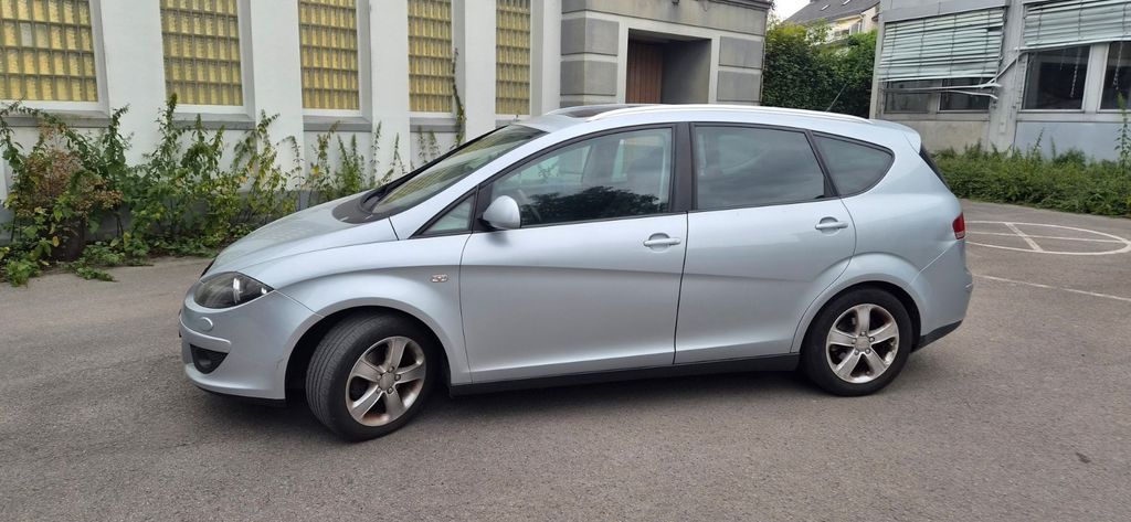Seat Altea 297.580 km 2.999 &euro; Remscheid 42855
