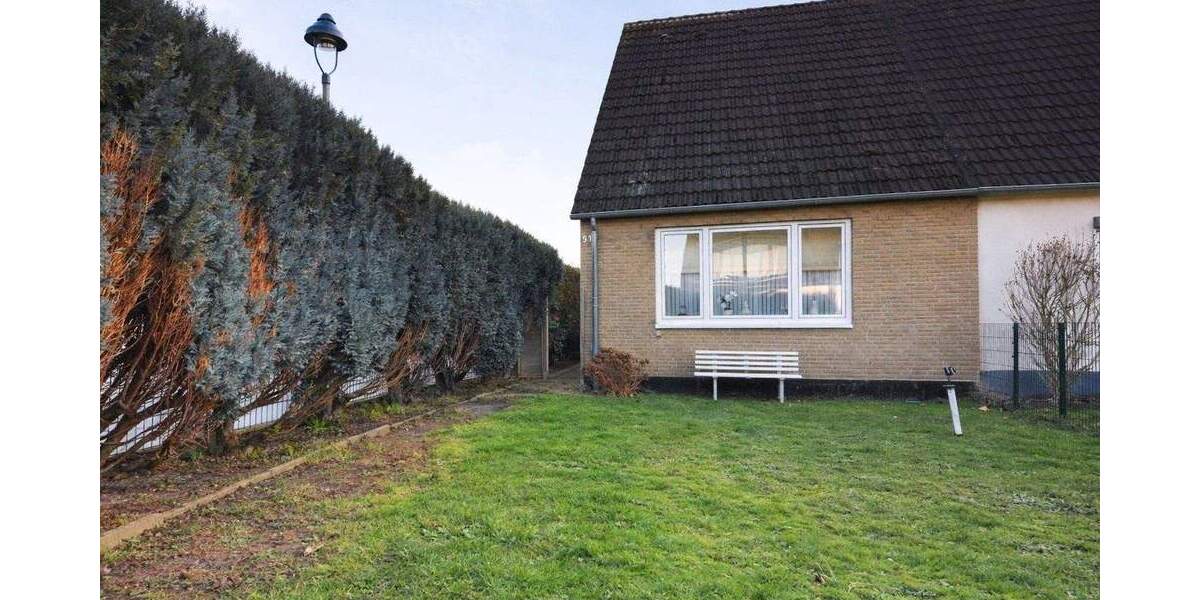 Doppelhaushälfte Düsseldorf Vennhausen - 5 Zimmer, 114 m&sup2;, 300.000&euro; | Angebot:25686662