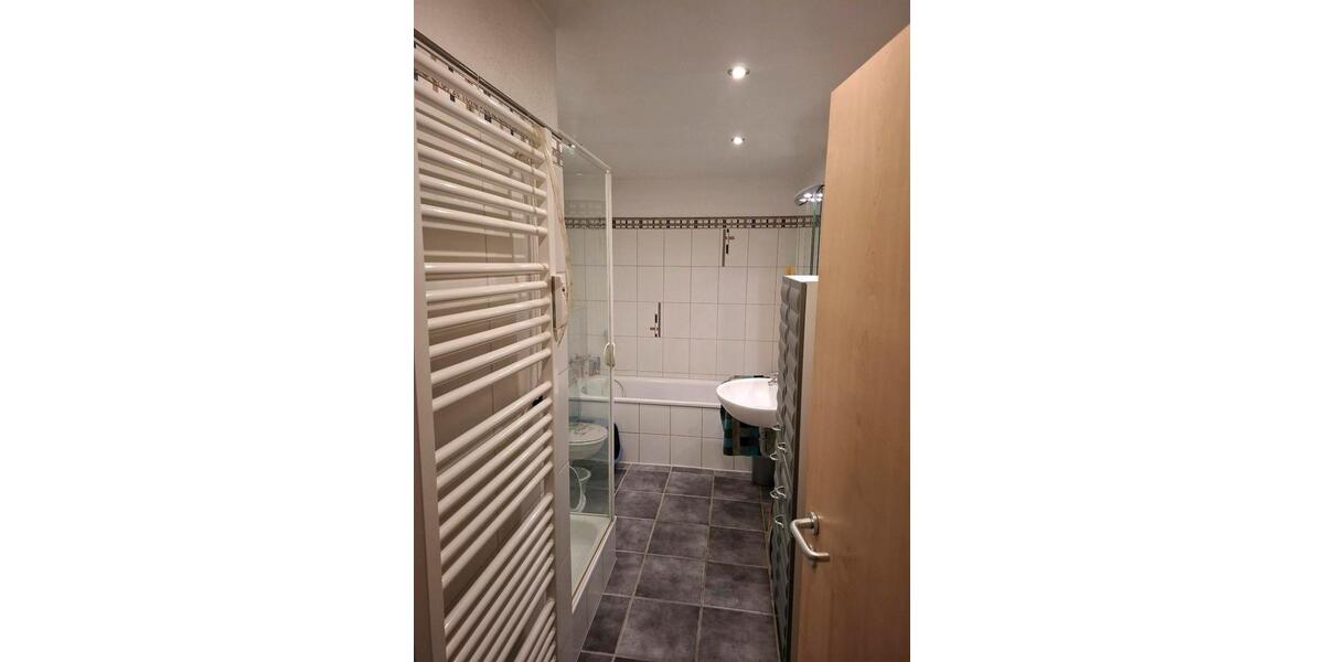 Etagenwohnung Bergisch Gladbach Gronau - 4 Zimmer, 96 m&sup2;, 360.000&euro; | Angebot:25419513