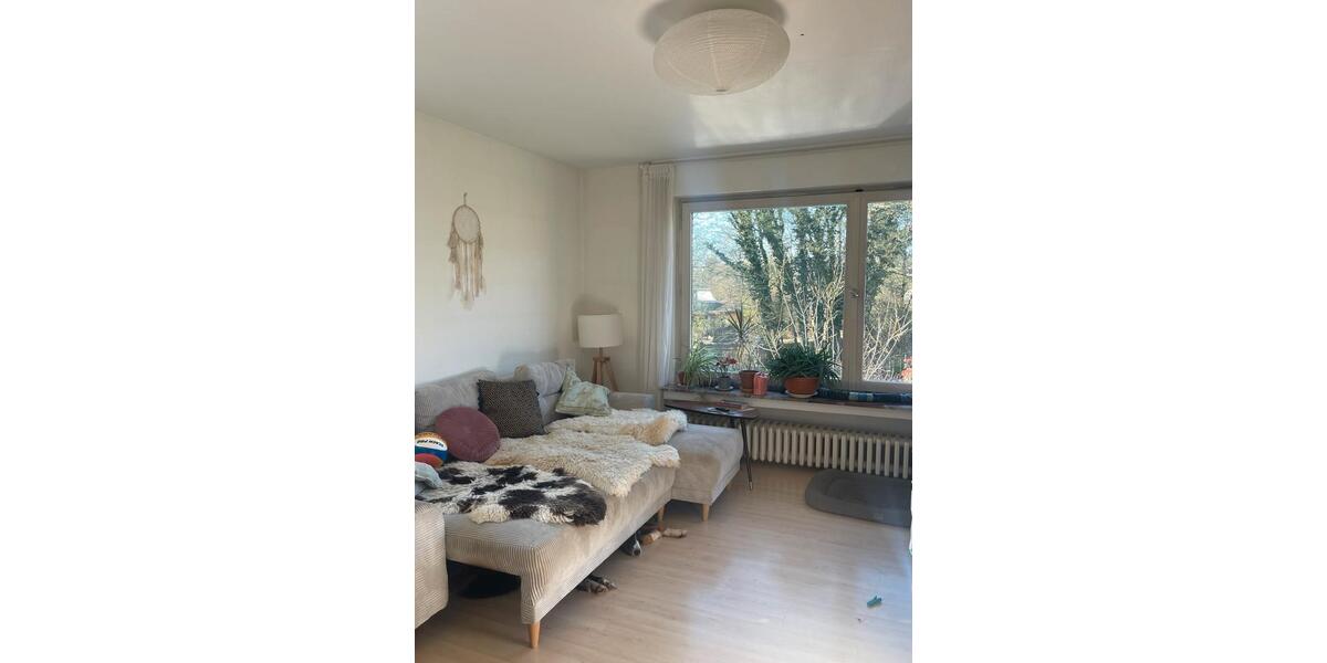 Dachgeschoßwohnung Bergisch Gladbach Frankenforst - 2.5 Zimmer, 70 m&sup2;, 540&euro; | Angebot:25979596