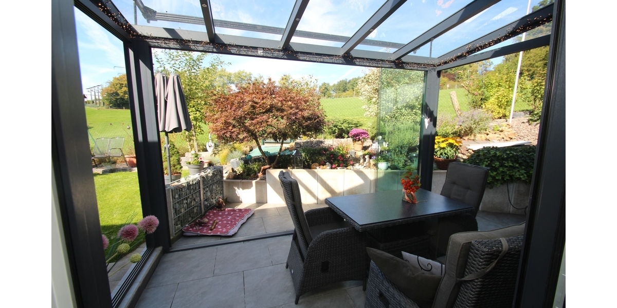 Mit 3D: Einfamilienhaus mit schön angelegtem Garten und dem Blick ins Grüne! 4 zimmer