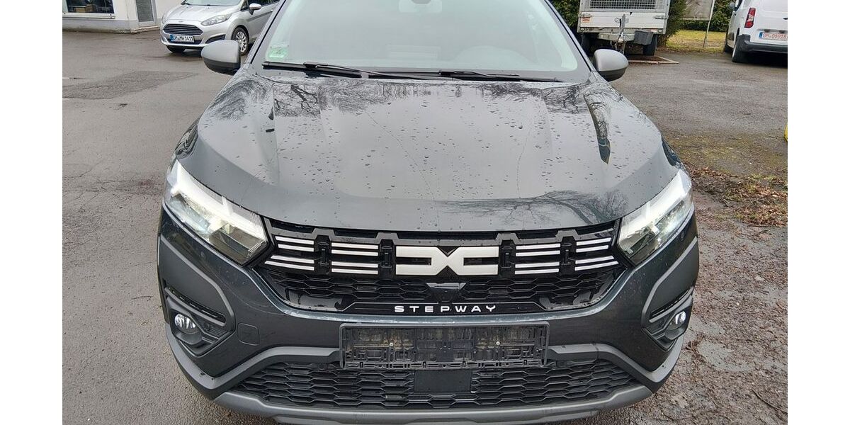 Dacia Sandero 31.000 km 15.990 &euro; Marienheide 51709