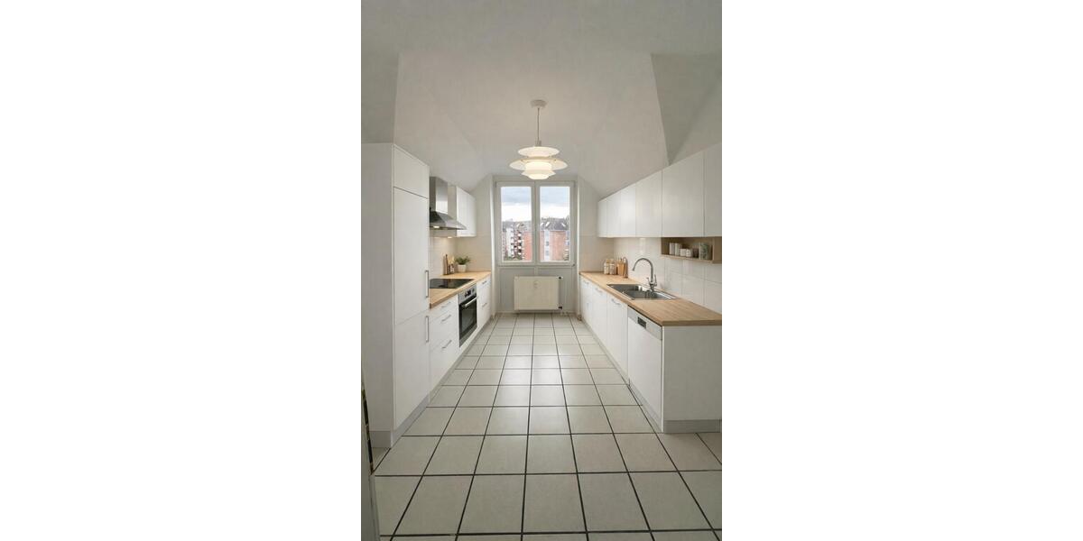 Helle Dachgeschosswohnung mit schönem Balkon in guter Lage 2 zimmer