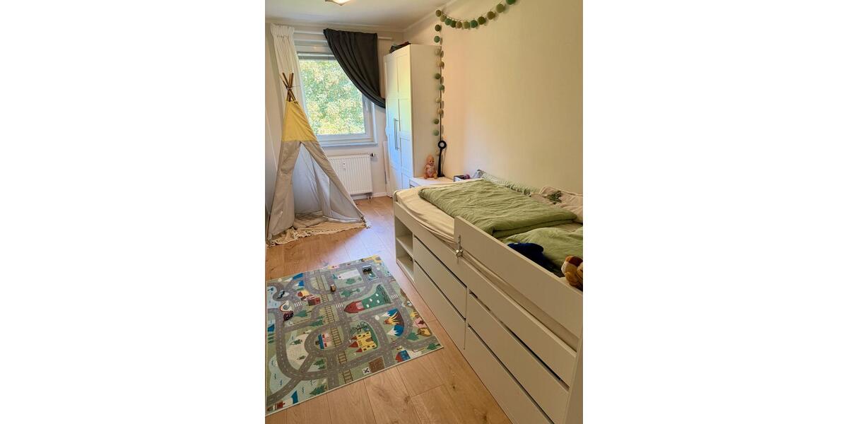 Etagenwohnung Solingen Aufderhöhe - 4 Zimmer, 135 m&sup2;, 499.000&euro; | Angebot:27440014