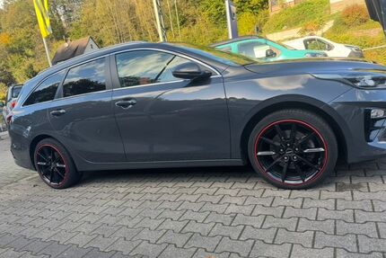 Kia ceed Sportswagon 61.000 km 19.999 € Gummersbach 51645