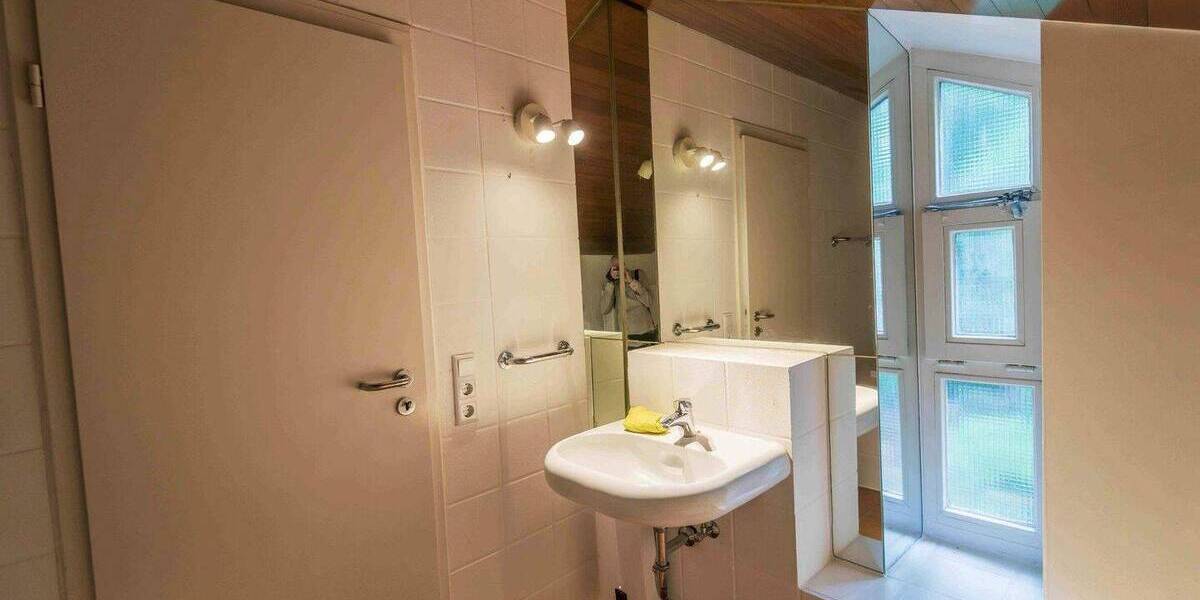 Einfamilienhaus Düsseldorf Mörsenbroich - 3 Zimmer, 100 m&sup2;, 1.650&euro; | Angebot:26861727