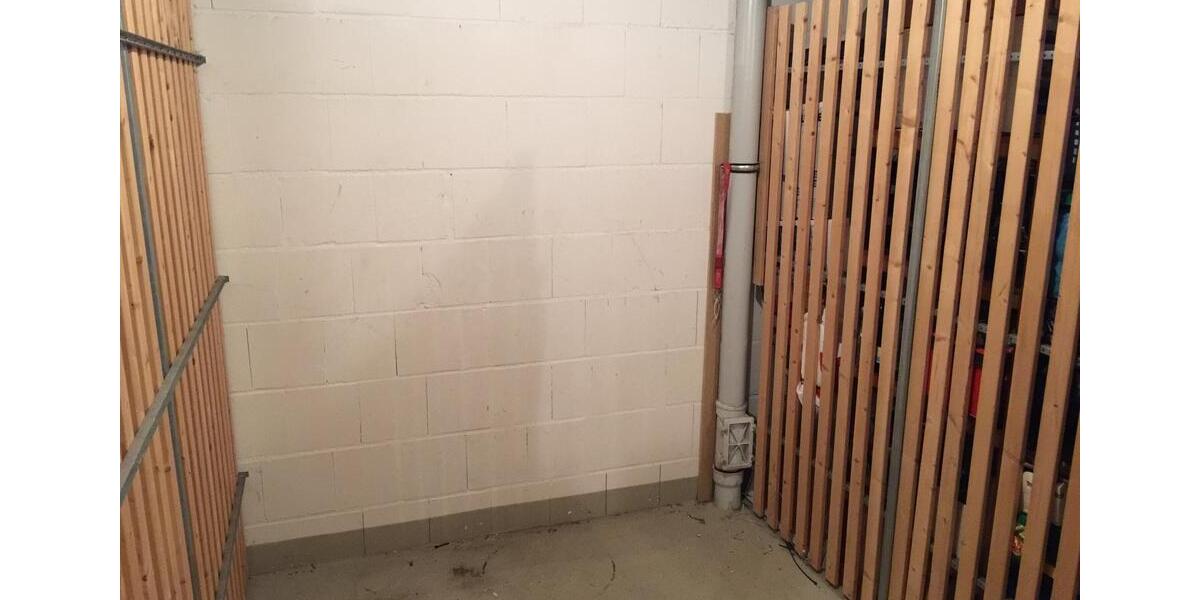 Mehrfamilienhaus, Wohnhaus Remscheid Gemarkung Bergisch Born - 3 Zimmer, 86 m&sup2;, 275.000&euro; | Angebot:24816159