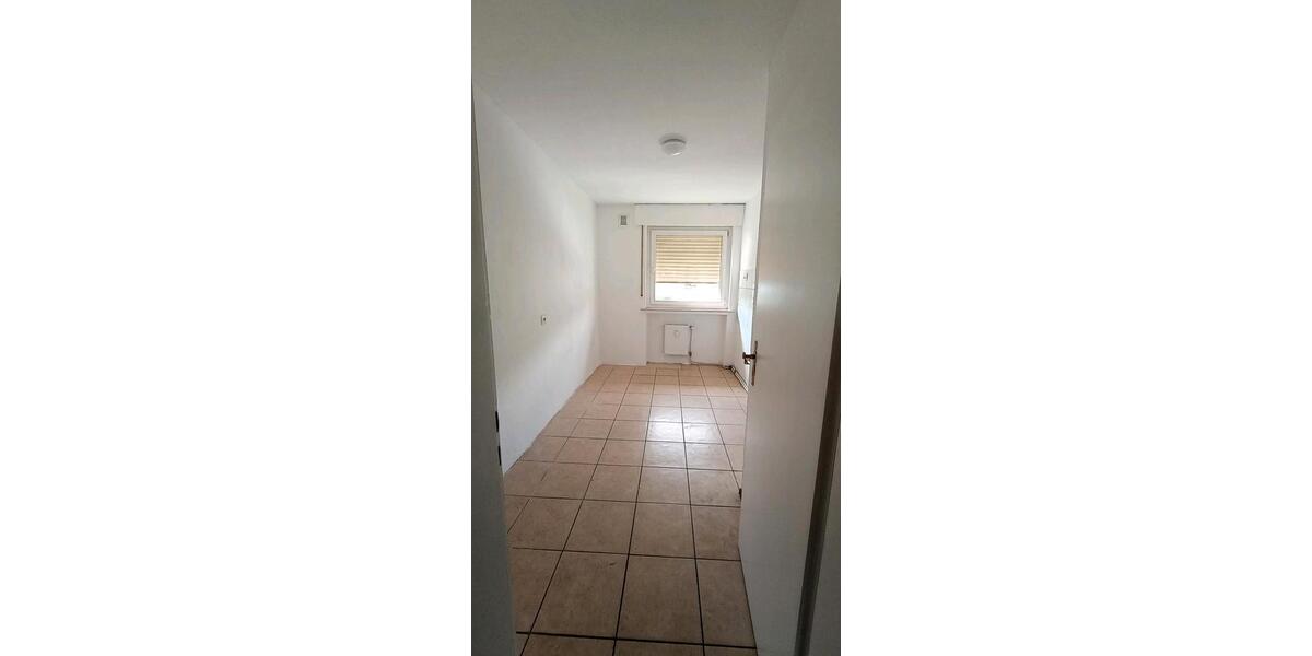 Etagenwohnung Radevormwald - 4 Zimmer, 83 m&sup2;, 720&euro; | Angebot:26262977