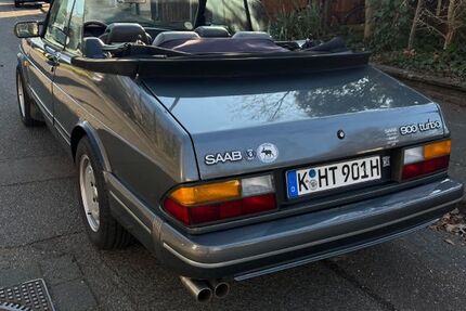 Saab 900