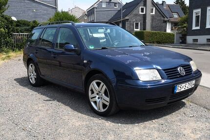 VW Bora 260.706 km 2.300 € Remscheid 42857