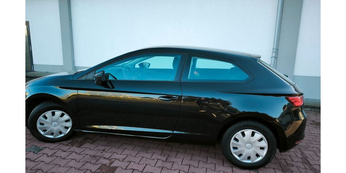 Seat Leon 96.500 km 7.900 &euro; Leverkusen 51379