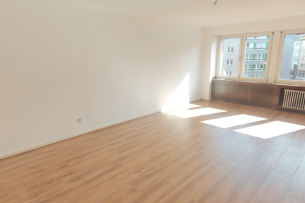 Wohnung Düsseldorf Stadtmitte - 3 Zimmer, 86 m&sup2;, 1.035&euro; | Angebot:26785406
