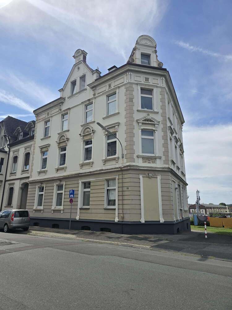 Haus zum Kaufen in Schwelm 469.000 € 449 m²
