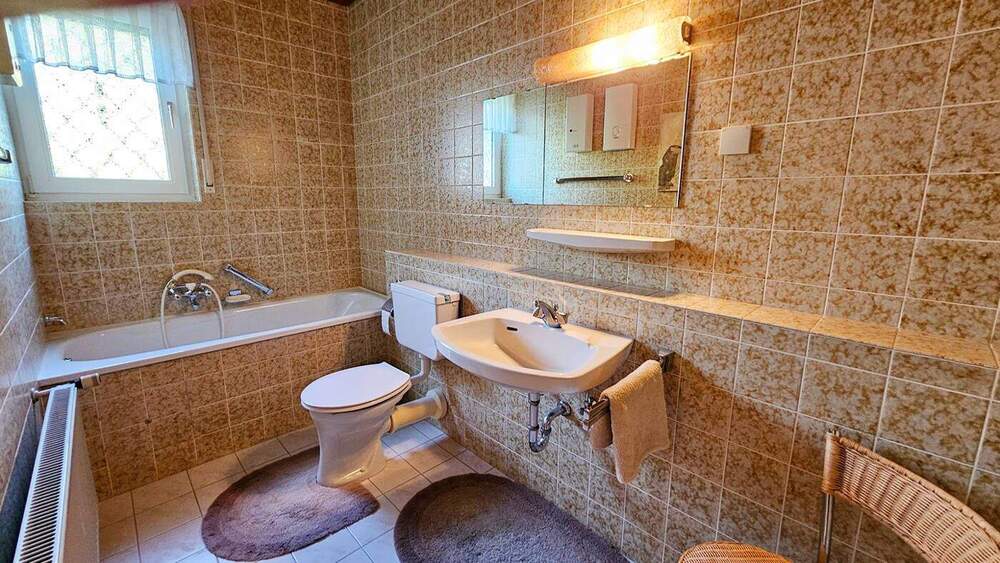 Gepflegtes Einfamilienhaus mit Garage und traumhaftem Grundstück in Leverkusen- Lützenkirchen 4 zimmer