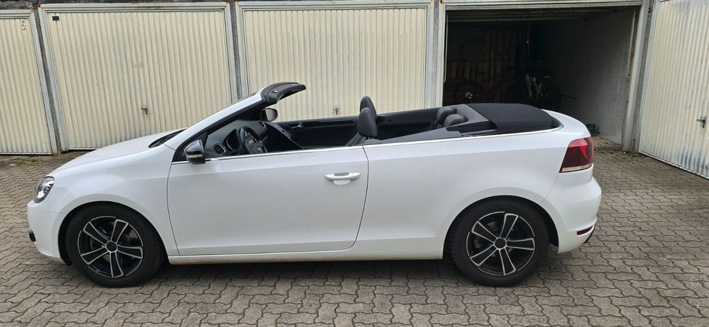 VW Golf 130.500 km 8.600 &euro; Solingen 42657