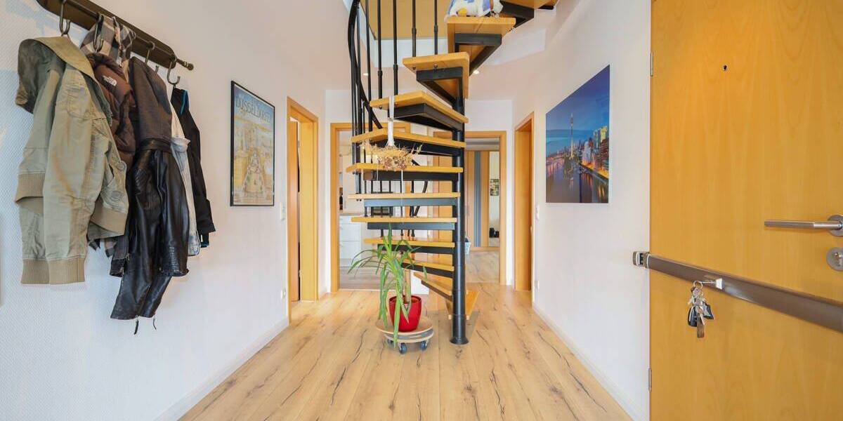 Etagenwohnung Langenfeld Richrath - 3 Zimmer, 105 m&sup2;, 415.000&euro; | Angebot:26826376