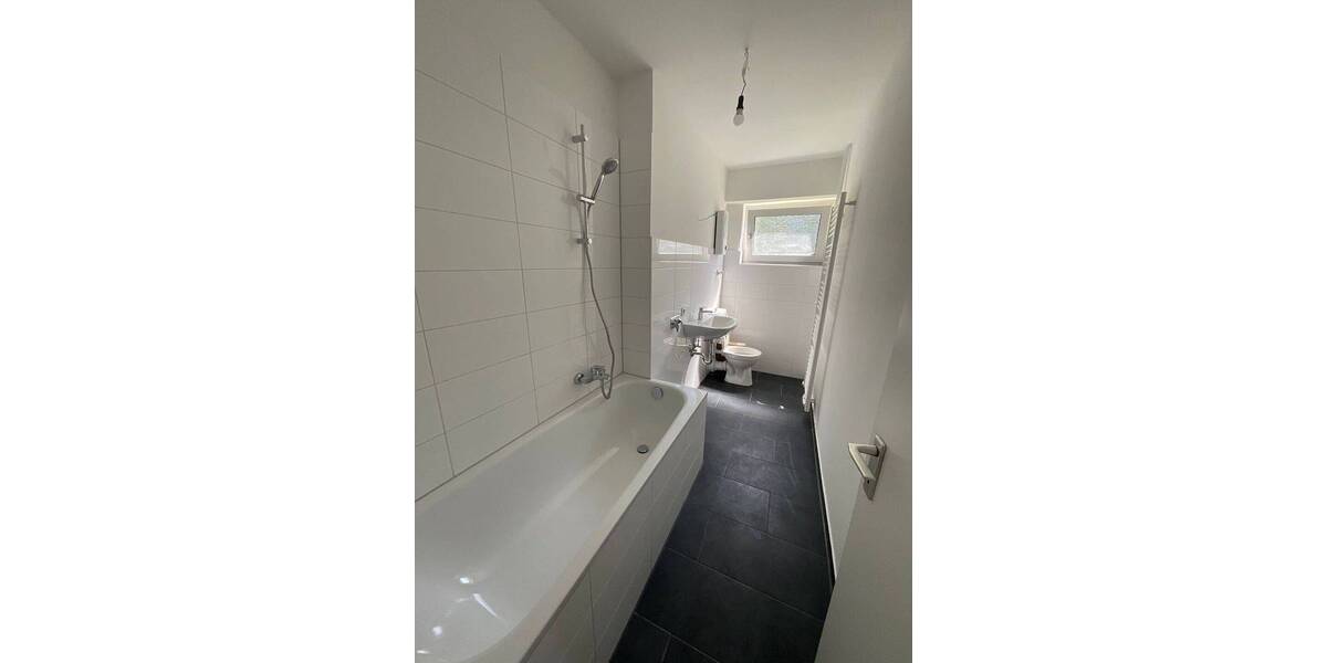 Etagenwohnung Remscheid Süd - 2 Zimmer, 60 m&sup2;, 499&euro; | Angebot:26912874