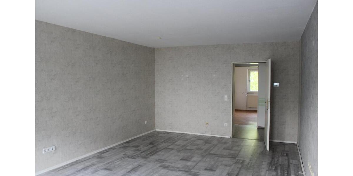 Eigentumswohnung 82 m² Wfl.-3 Zi+Balkon+Keller+EP+Garage 3 zimmer