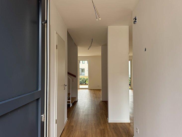 Reihenhaus Düsseldorf Flingern Süd - 4 Zimmer, 135 m&sup2;, 2.700&euro; | Angebot:26196887