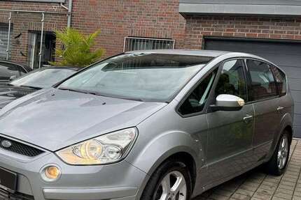 Ford S-Max 184.000 km 2.500 € Solingen 42651