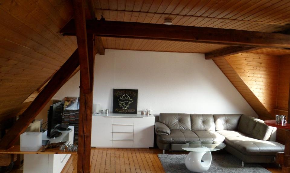 Dachgeschoßwohnung Düsseldorf Stadtbezirk 9 - 1 Zimmer, 40 m&sup2;, 420&euro; | Angebot:26403797