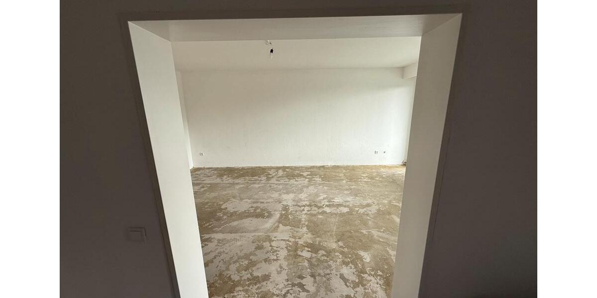 Etagenwohnung Solingen - 3 Zimmer, 76 m&sup2;, 750&euro; | Angebot:26235799