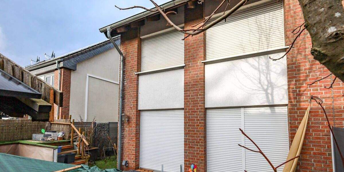 Doppelhaushälfte Solingen Solingen-Mitte - 5 Zimmer, 147 m&sup2;, 450.000&euro; | Angebot:24836304