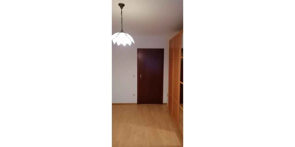Hochparterre Ratingen Tiefenbroich - 2 Zimmer, 64 m&sup2;, 210.000&euro; | Angebot:26959481
