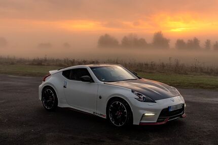 Nissan 370Z 32.283 km 48.900 &euro; Solingen 42657