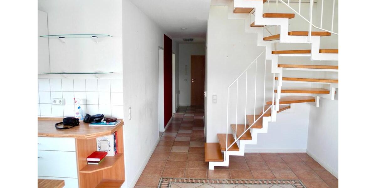 3,5-Zimmer Maisonette-Wohnung mit 2 Tiefgaragenstellplätzen 3.5 zimmer