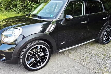 Mini Countryman S (Cooper) 104.000 km 12.900 &euro; Bergisch Gladbach 51469