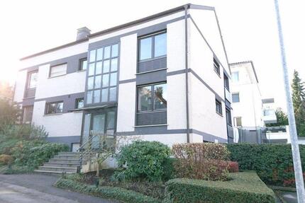 Zentral und ruhig - 3,5 Zimmer-Wohnung mit Charme 3.5 zimmer