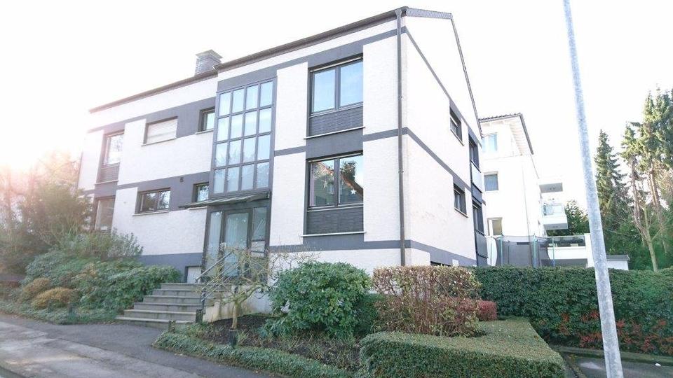 Zentral und ruhig - 3,5 Zimmer-Wohnung mit Charme 3.5 zimmer