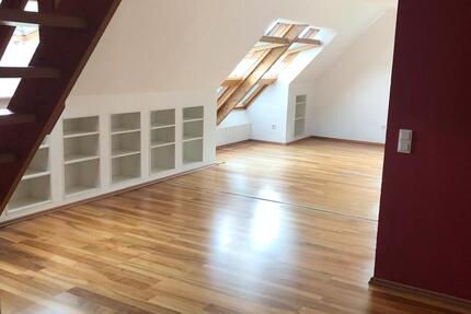 Helle, offene Dachgeschosswohnung in Gevelsberg zu vermieten 3 zimmer