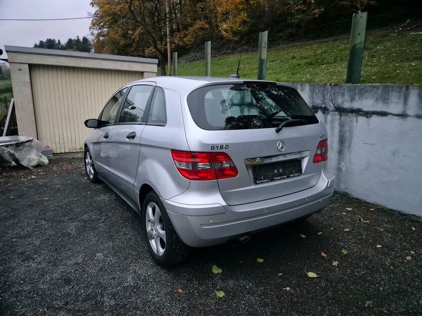 B 180