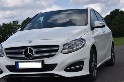 Mercedes B 180